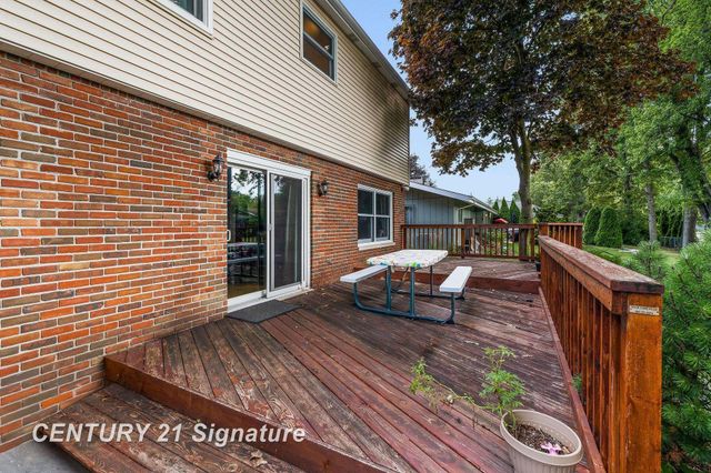 2870 E Nottingham Drive, Saginaw Twp, MI 48603