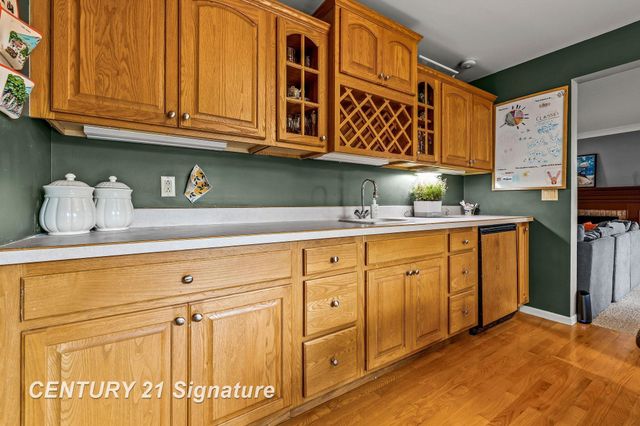 2870 E Nottingham Drive, Saginaw Twp, MI 48603