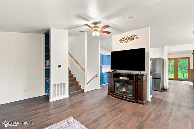 3891 N Engstrom Road, Wasilla, AK 99654