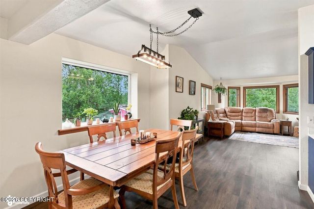 3891 N Engstrom Road, Wasilla, AK 99654