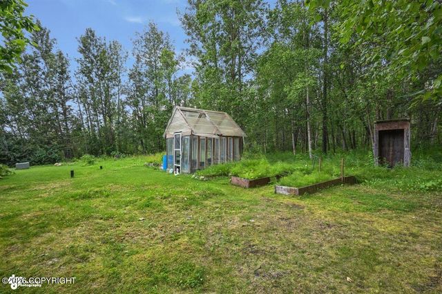 3891 N Engstrom Road, Wasilla, AK 99654