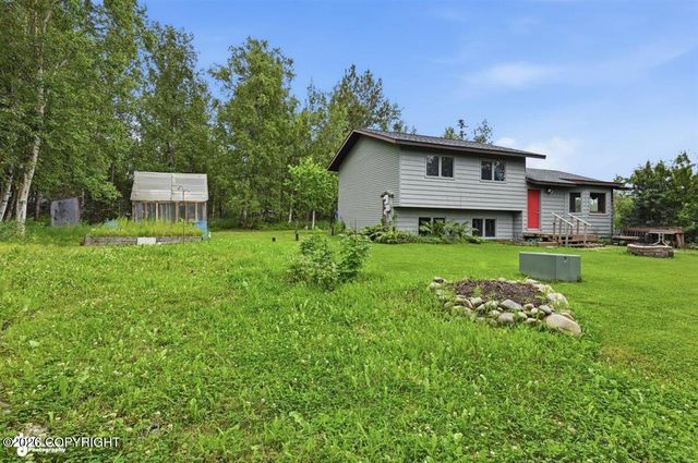 3891 N Engstrom Road, Wasilla, AK 99654