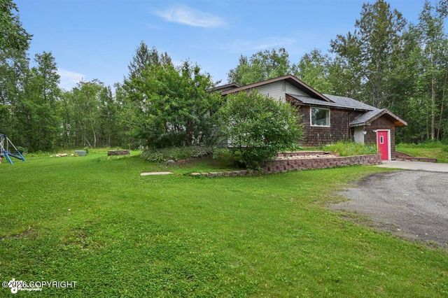 3891 N Engstrom Road, Wasilla, AK 99654