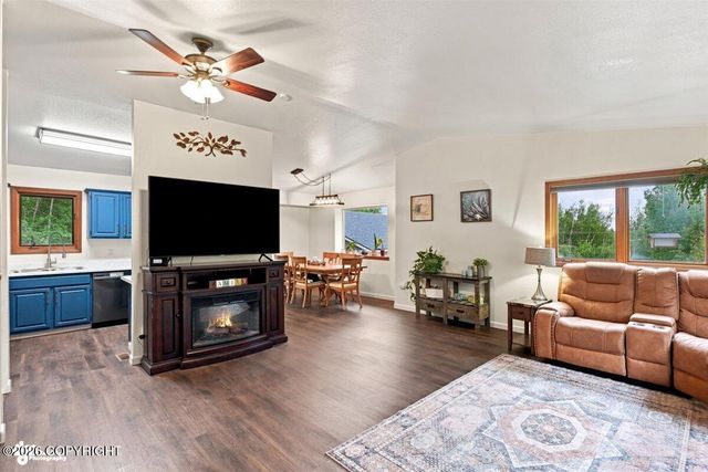 3891 N Engstrom Road, Wasilla, AK 99654