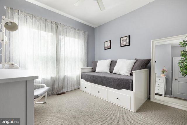 106 ATLANTIS LN, Lake Frederick, VA 22630