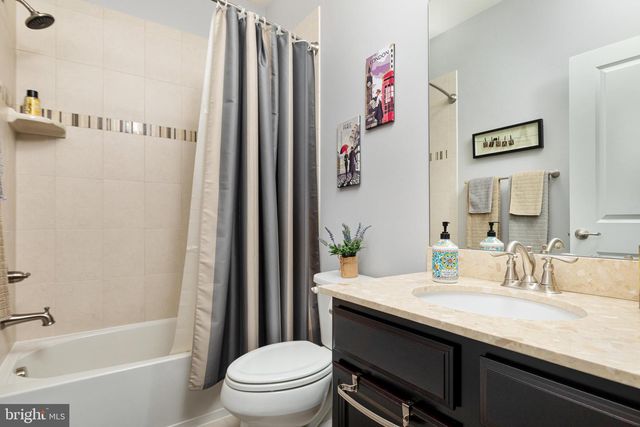 106 ATLANTIS LN, Lake Frederick, VA 22630