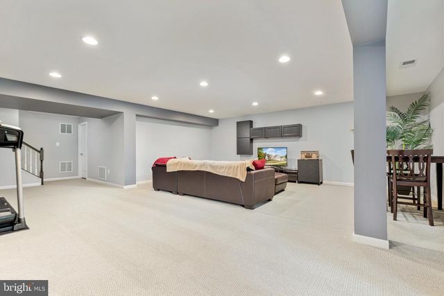 106 ATLANTIS LN, Lake Frederick, VA 22630