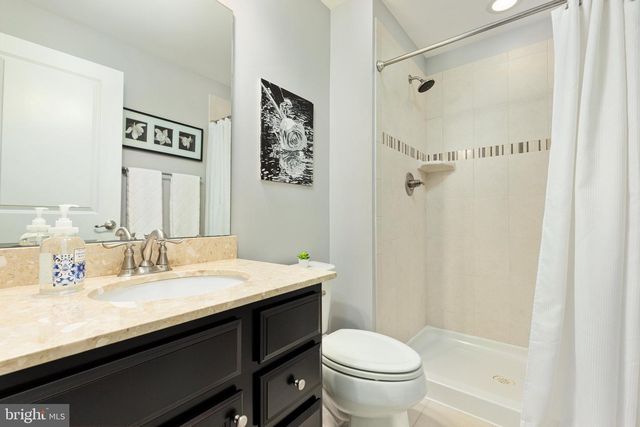 106 ATLANTIS LN, Lake Frederick, VA 22630