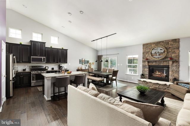 106 ATLANTIS LN, Lake Frederick, VA 22630