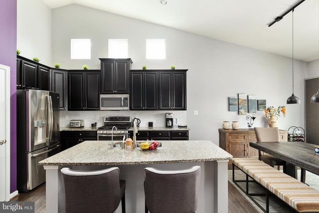 106 ATLANTIS LN, Lake Frederick, VA 22630