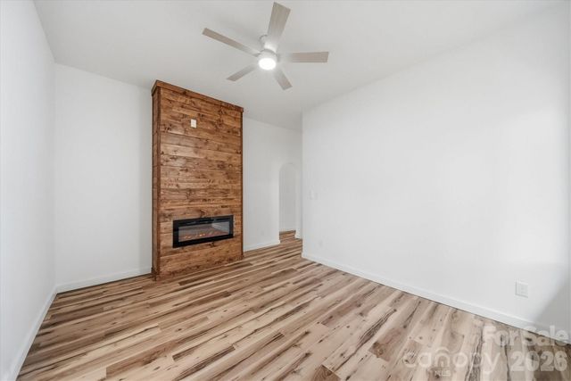 28 Central Avenue, Granite Falls, NC 28630