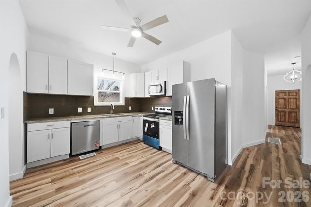 28 Central Avenue, Granite Falls, NC 28630