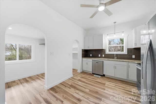 28 Central Avenue, Granite Falls, NC 28630