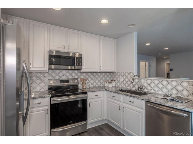 16496 E Phillips Pl, Englewood, CO 80112