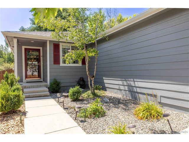 16496 E Phillips Pl, Englewood, CO 80112