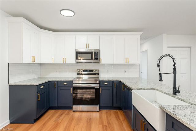 3924 Oak Ridge Drive, Winston-salem, NC 27105