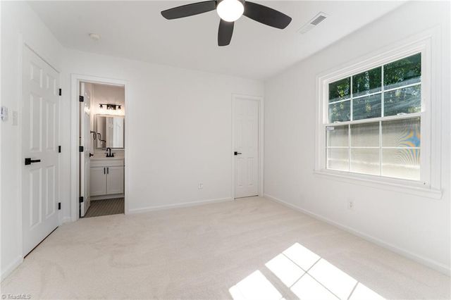 3924 Oak Ridge Drive, Winston-salem, NC 27105