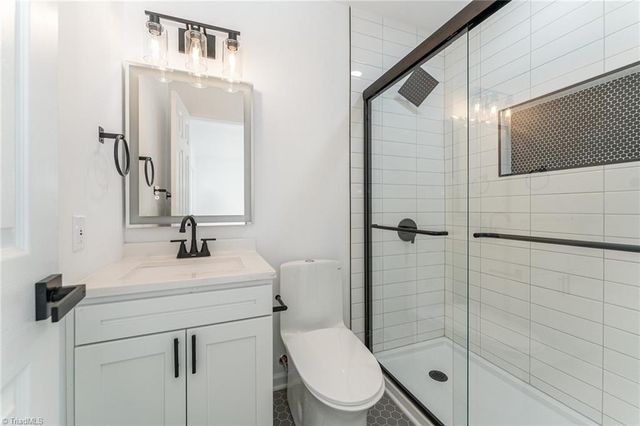 3924 Oak Ridge Drive, Winston-salem, NC 27105