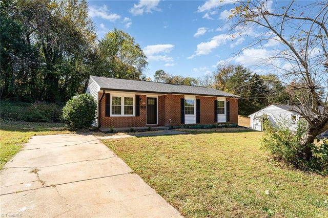 3924 Oak Ridge Drive, Winston-salem, NC 27105