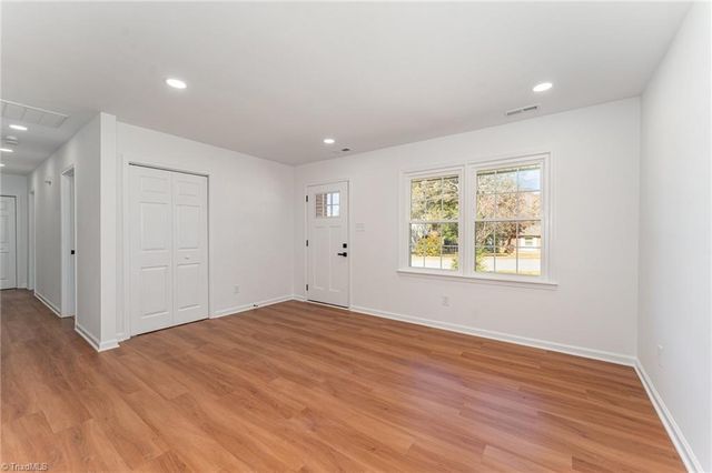 3924 Oak Ridge Drive, Winston-salem, NC 27105