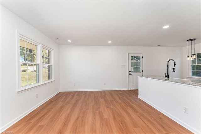 3924 Oak Ridge Drive, Winston-salem, NC 27105