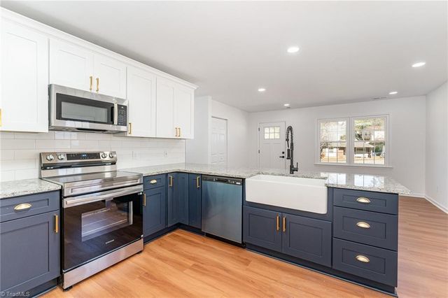 3924 Oak Ridge Drive, Winston-salem, NC 27105
