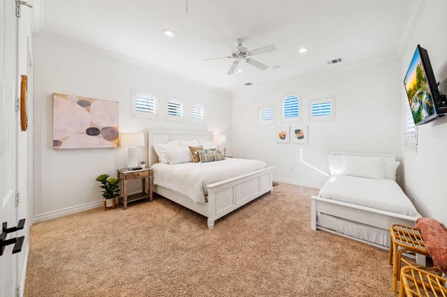 3500 River Oaks DR, Kingsland, TX 78639