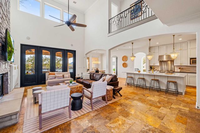 3500 River Oaks DR, Kingsland, TX 78639