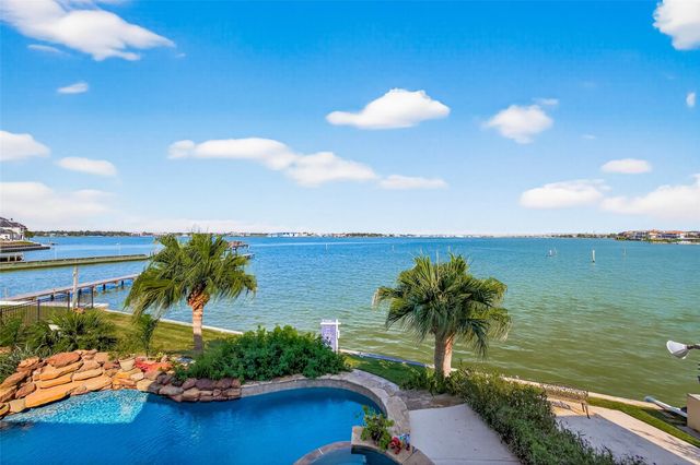2242 Marina Way, League City, TX 77565