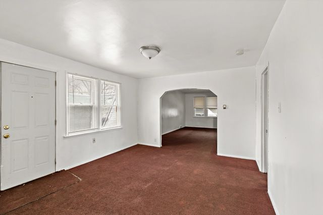 13827 S Wentworth Avenue, Riverdale, IL 60827