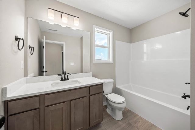 1425 Locust Street, Waukee, IA 50263