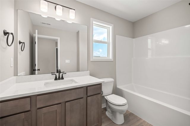 1425 Locust Street, Waukee, IA 50263