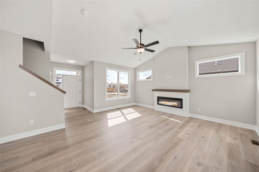 1425 Locust Street, Waukee, IA 50263