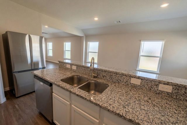 304 Caribou Court, Huntsville, TX 77320