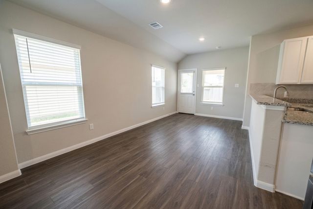 304 Caribou Court, Huntsville, TX 77320