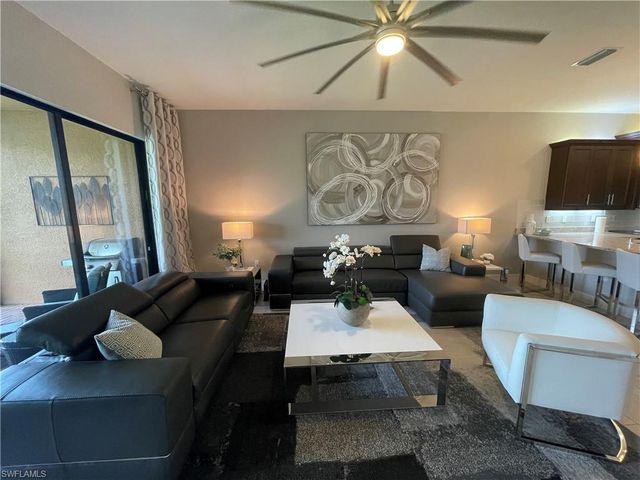 13548 Coronado DR, Naples, FL 34109