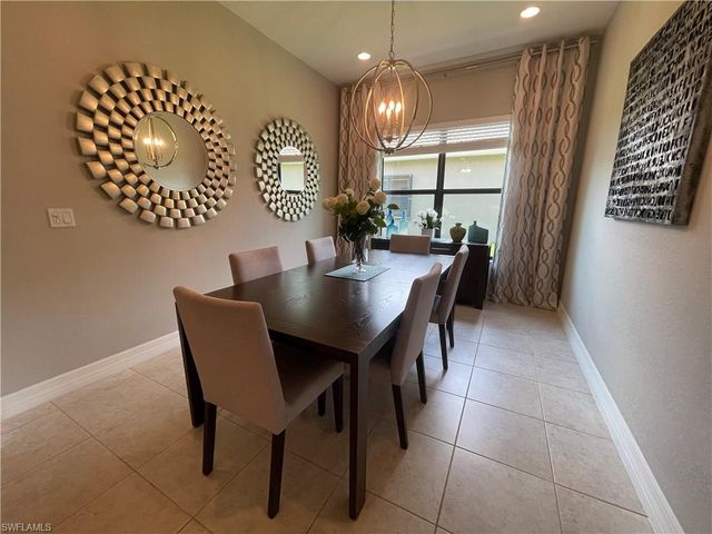 13548 Coronado DR, Naples, FL 34109