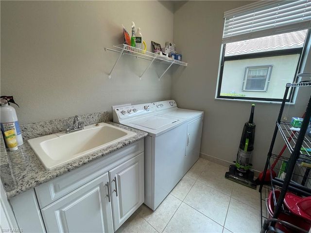 13548 Coronado DR, Naples, FL 34109
