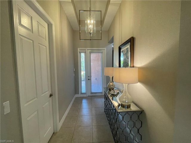 13548 Coronado DR, Naples, FL 34109