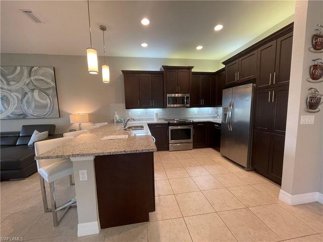 13548 Coronado DR, Naples, FL 34109