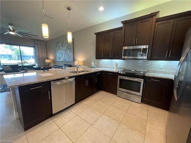 13548 Coronado DR, Naples, FL 34109