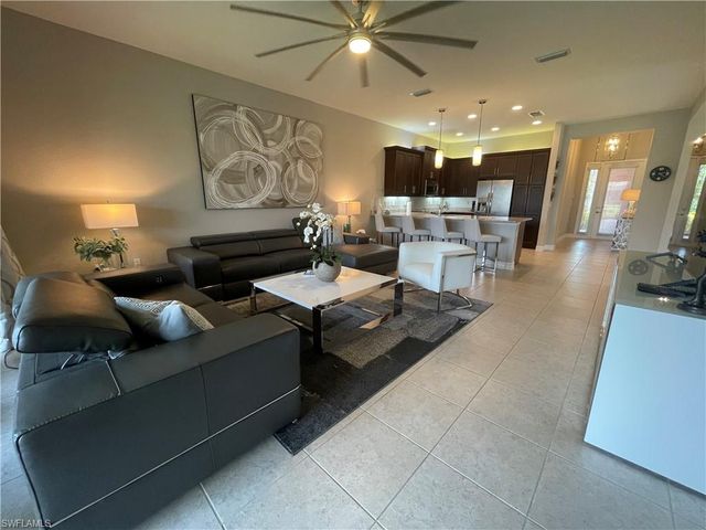 13548 Coronado DR, Naples, FL 34109