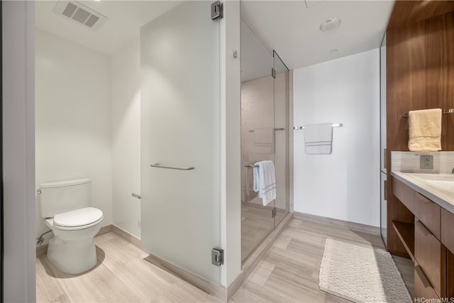 1100 Ala Moana Boulevard 3303, Honolulu, HI 96814