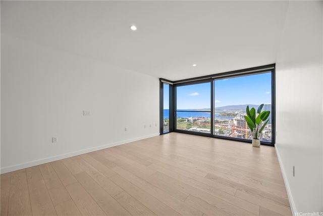 1100 Ala Moana Boulevard 3303, Honolulu, HI 96814