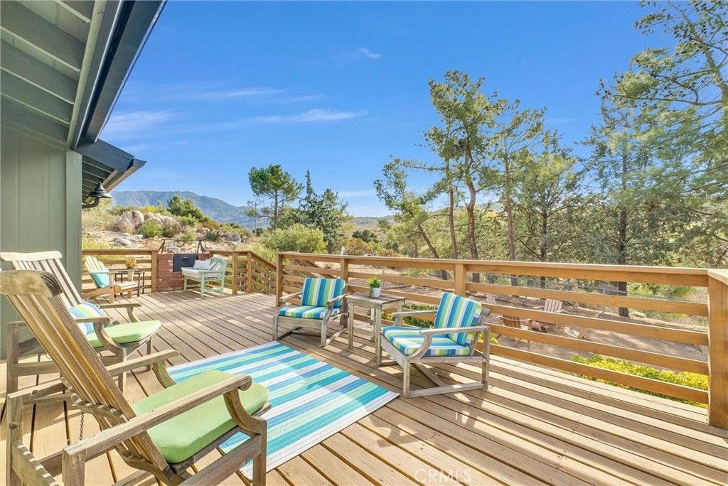Image 13 of property listing at 48085 Twin Pines Road, Banning, CA 92220