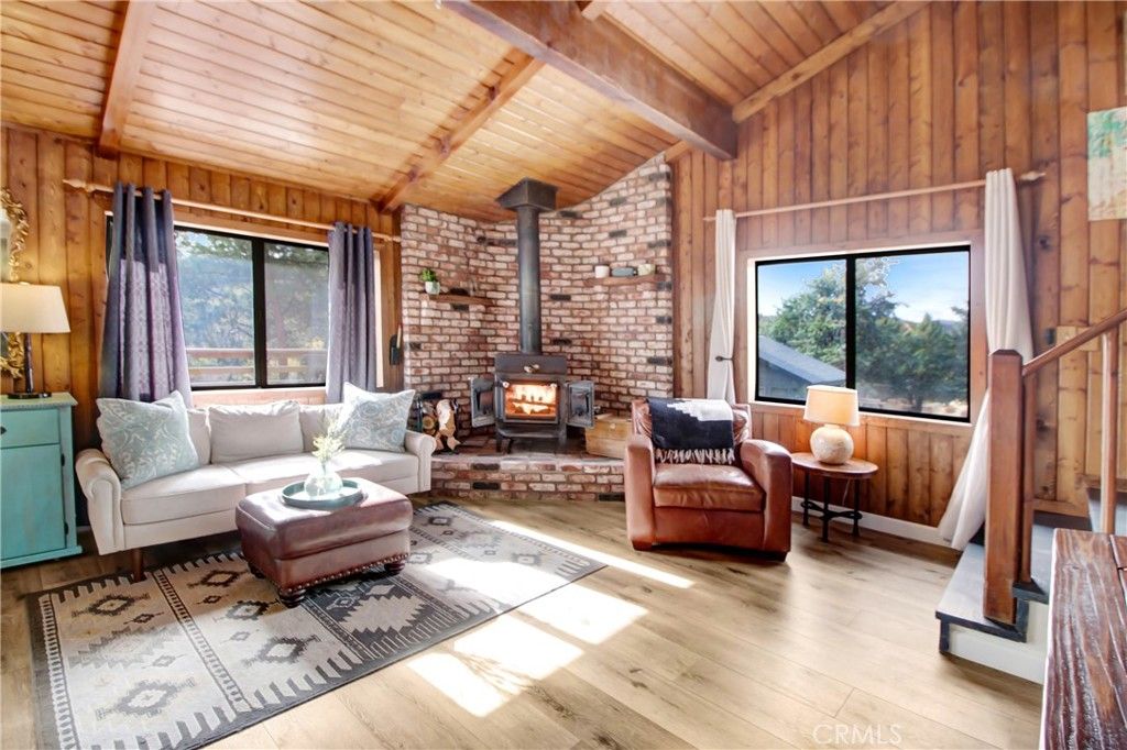 Image 17 of property listing at 48085 Twin Pines Road, Banning, CA 92220