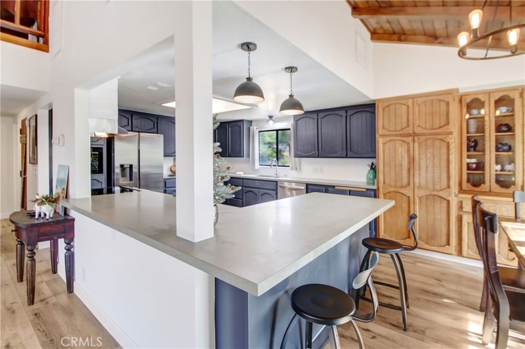 Image 22 of property listing at 48085 Twin Pines Road, Banning, CA 92220