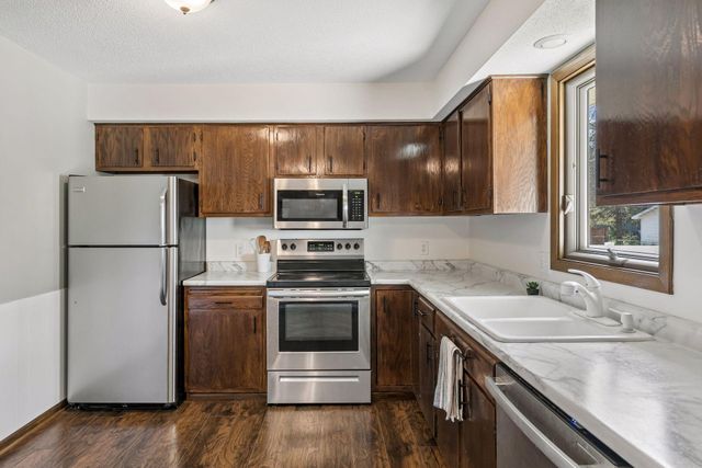 1349 20th Street W, Hastings, MN 55033