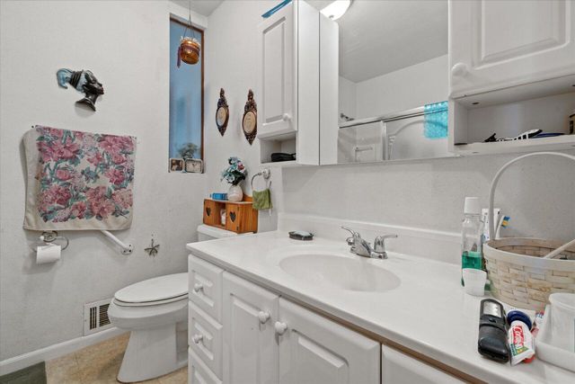 7329 Cliffside DRIVE, Racine, WI 53402