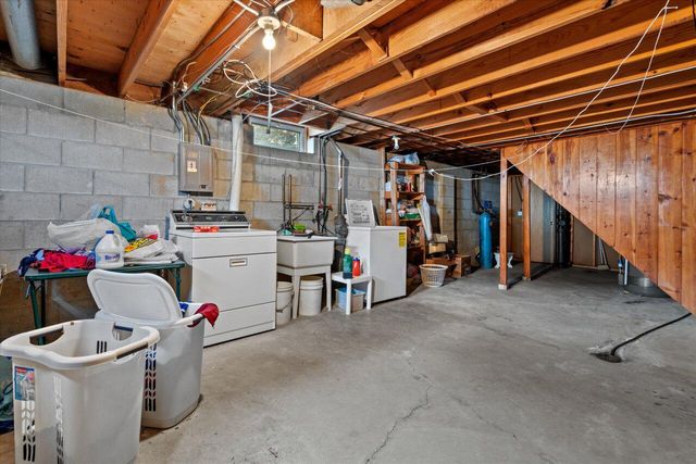 7329 Cliffside DRIVE, Racine, WI 53402